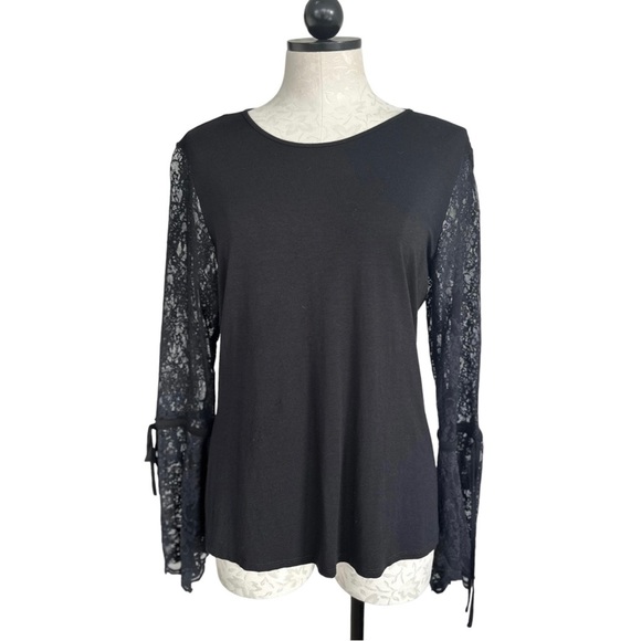 Vince Camuto Black Lace Bell Sleeve Blouse Keyhole Button Back Size Medium - Picture 5 of 16